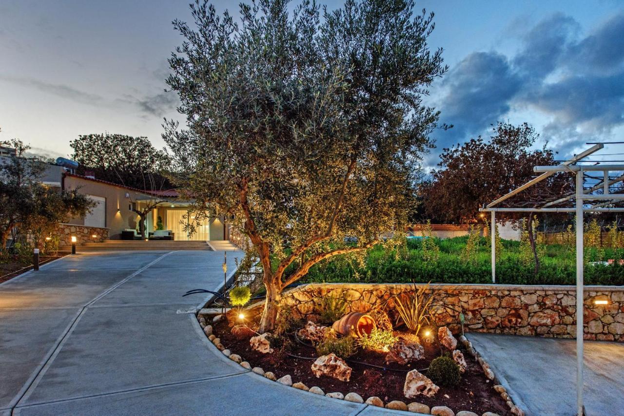 Villa4Dreams Gerani  Bagian luar foto